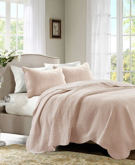 Madison Park Tuscany 3-Piece Full/Queen Comforter Set in White